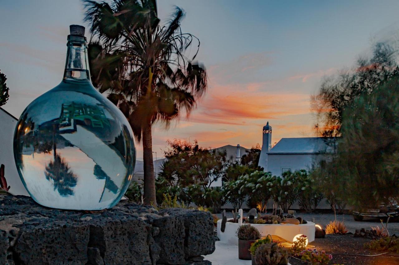 5 Lanzarote Allotjament i esmorzar *